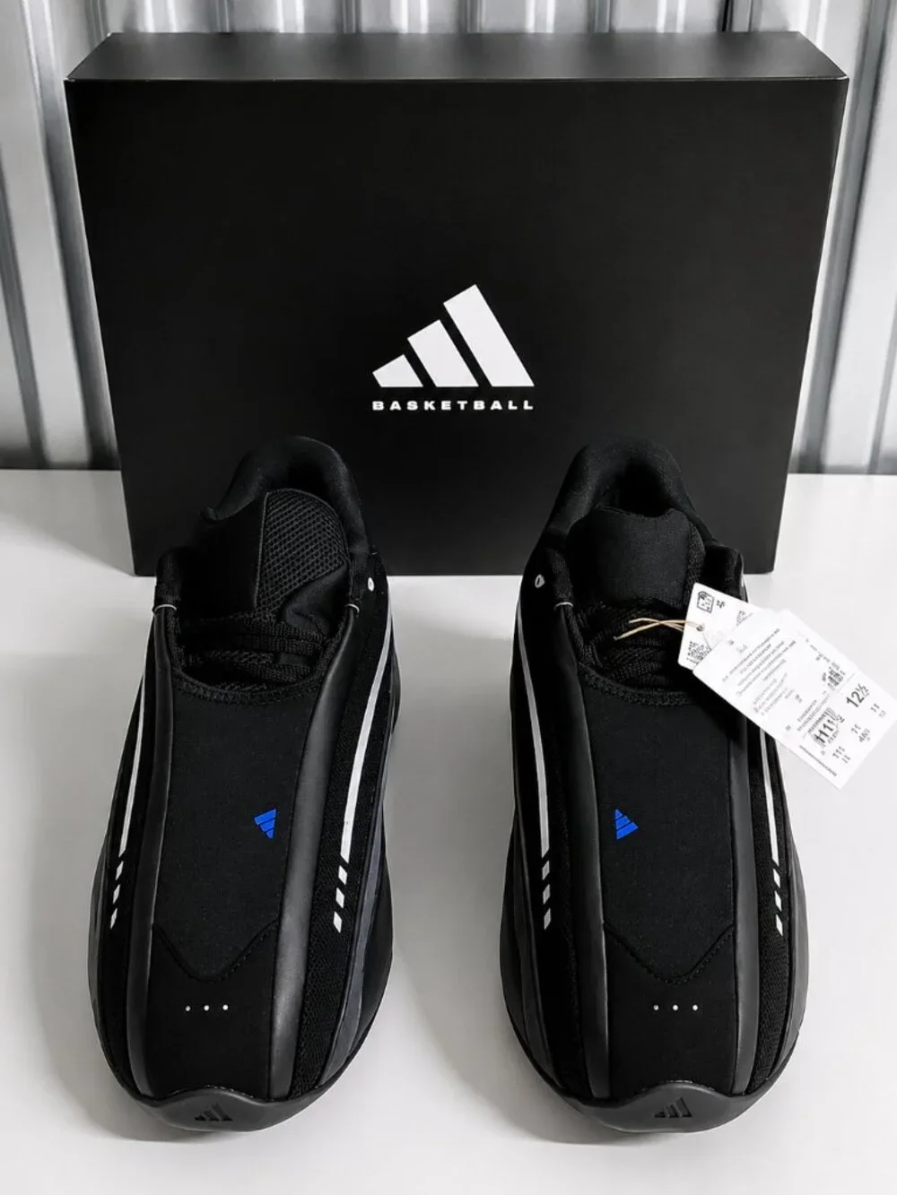 Adidas Mad IIInfinity 'Black Carbon' Mens Size 11.5 Sneakers Basketball IG7941